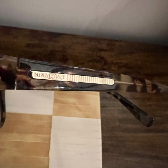 Nina Ricci sunglasses, NR3729, tortoise frames, 51/21,135, excellent condition! - Picture 7 of 8